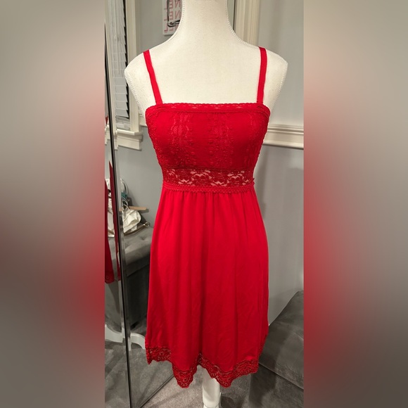 Free People Intimitely Red Lace Trim Slip Dress Size Small - Picture 1 of 5